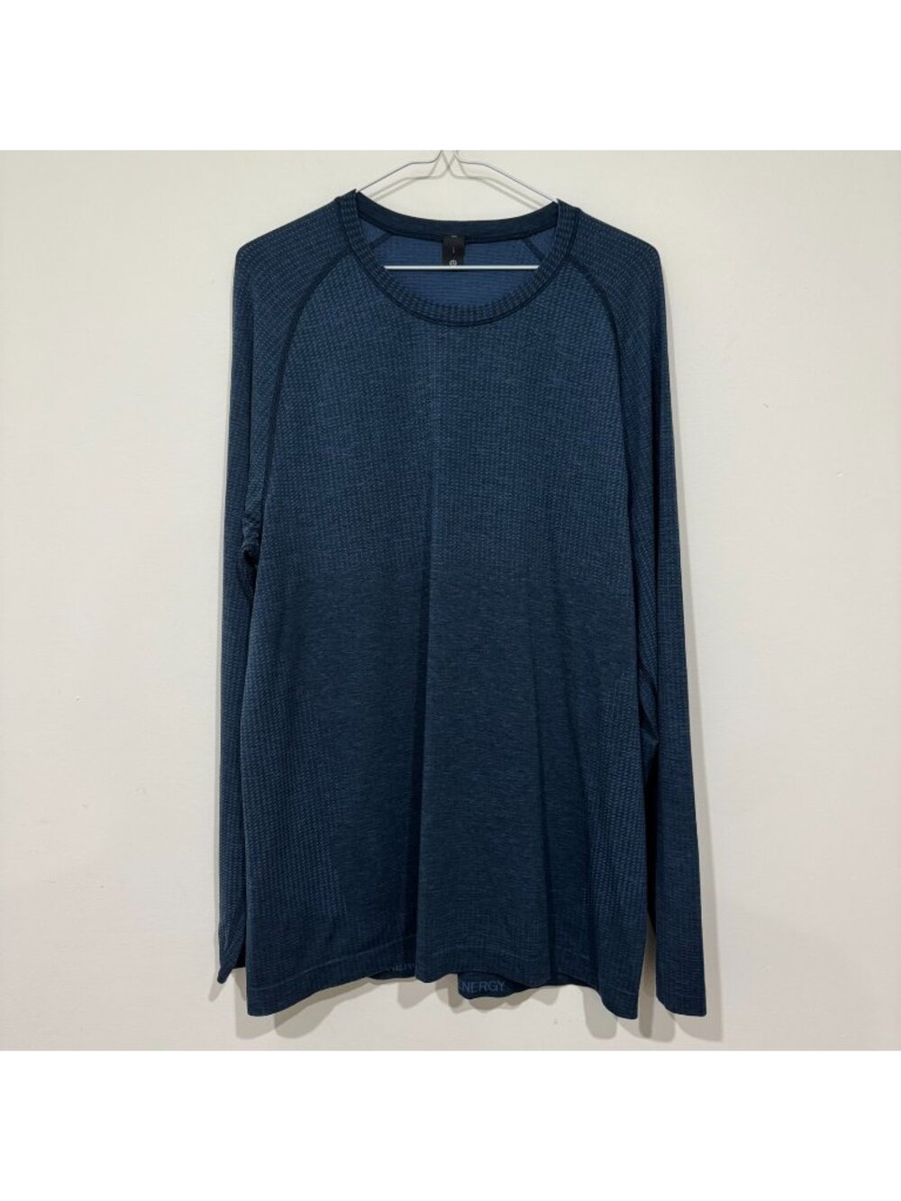 Lululemon Men's Metal Vent Tech Long-Sleeve Shirt Mineral Blue True Navy Size L